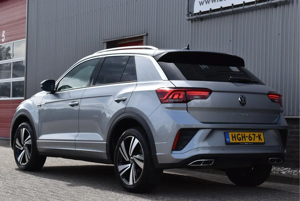 Volkswagen T-Roc 1.5 TSI R-Line Edition Camera, Stoel/stuurv uit 2024, foto 2