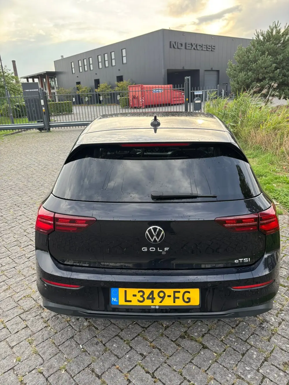 Volkswagen Golf 1.0 Etsi 110pk 7-DSG 2021 Zwart uit 2021, foto 5