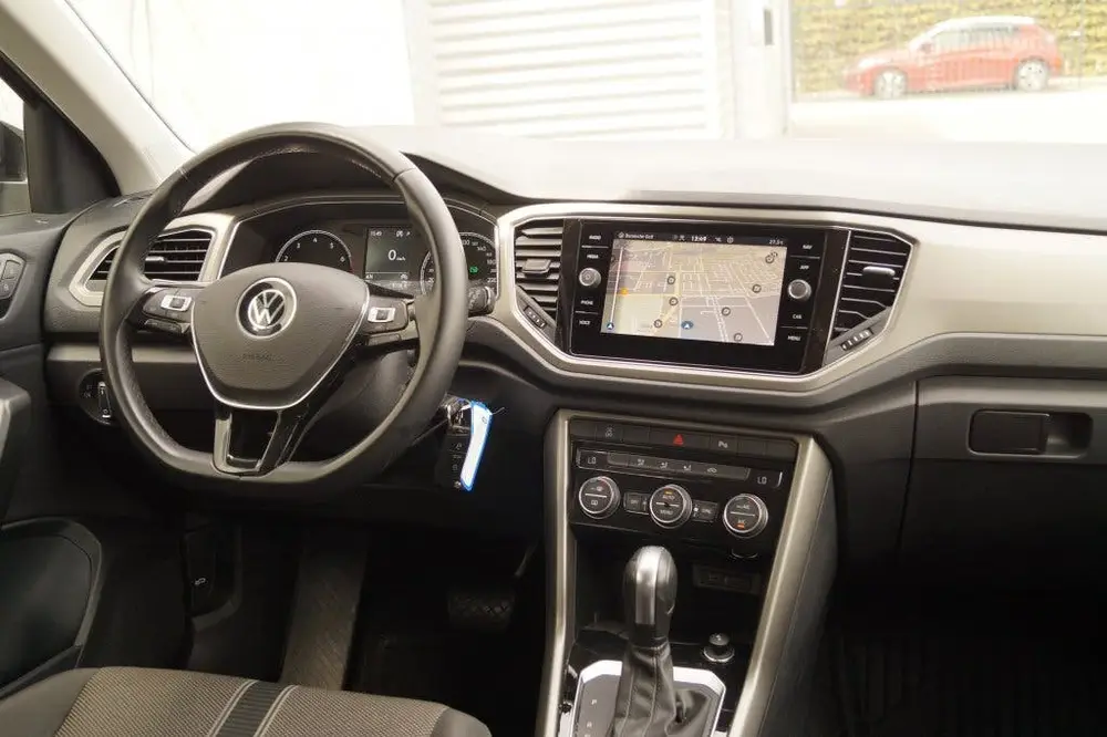 Volkswagen T-Roc 1.5 TSI 150pk DSG Style -NAVI-ECC-CAM-PDC uit 2021, foto 10