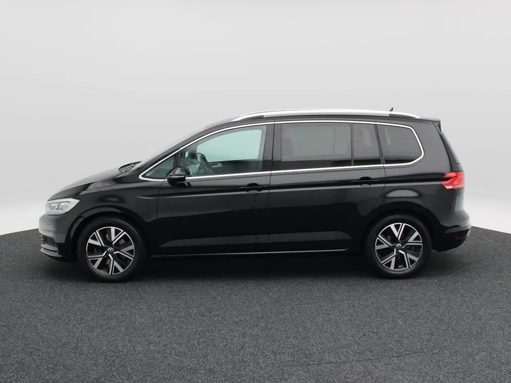 Volkswagen Touran 1.5 TSi 150Pk Highline 7p | Stoelverwarmin uit 2023, foto 9