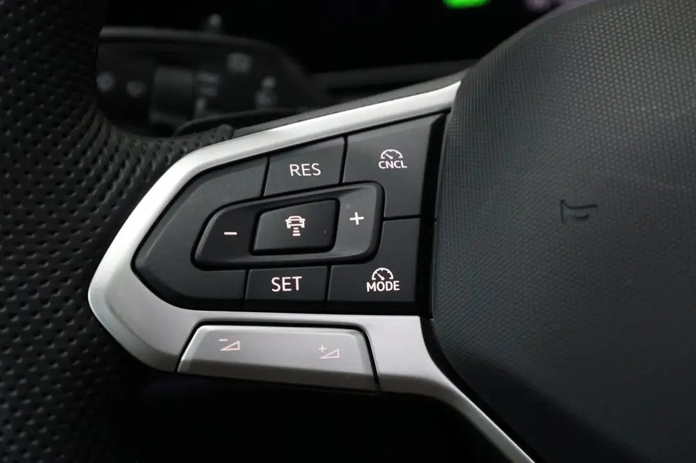 Volkswagen Tiguan 1.5 eTSI 3x R-Line IQ+LED/VIRTUAL/SFEER/PA uit 2025, foto 15