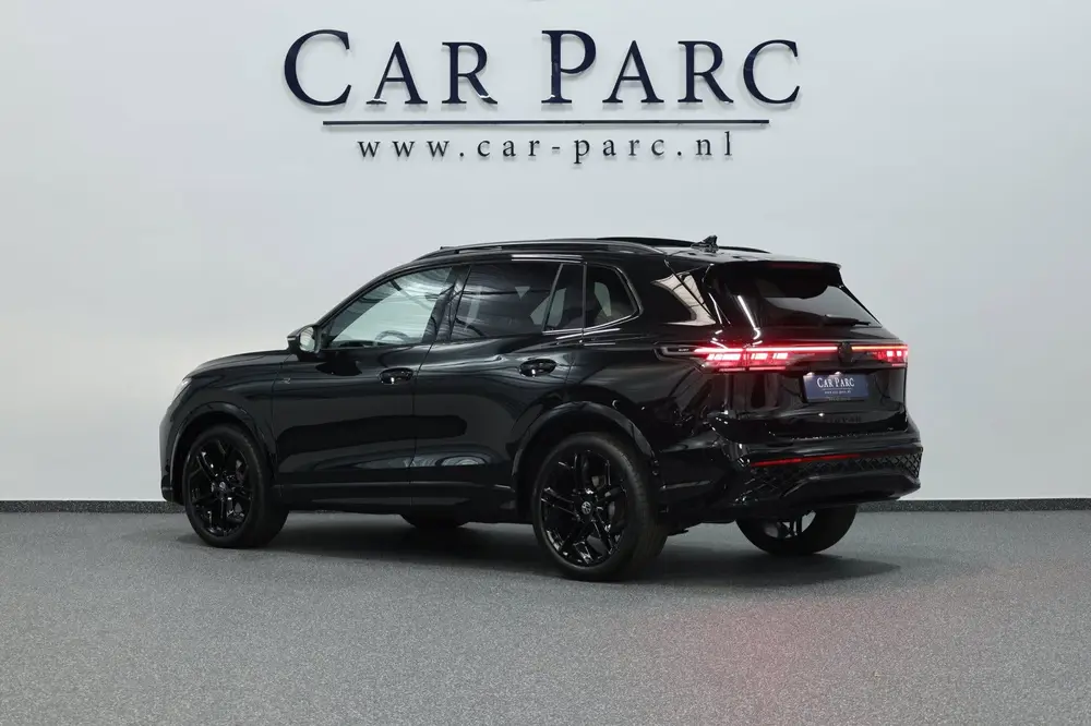 Volkswagen Tiguan 1.5 eTSI 3x R-Line IQ+LED/VIRTUAL/SFEER/PA uit 2025, foto 7