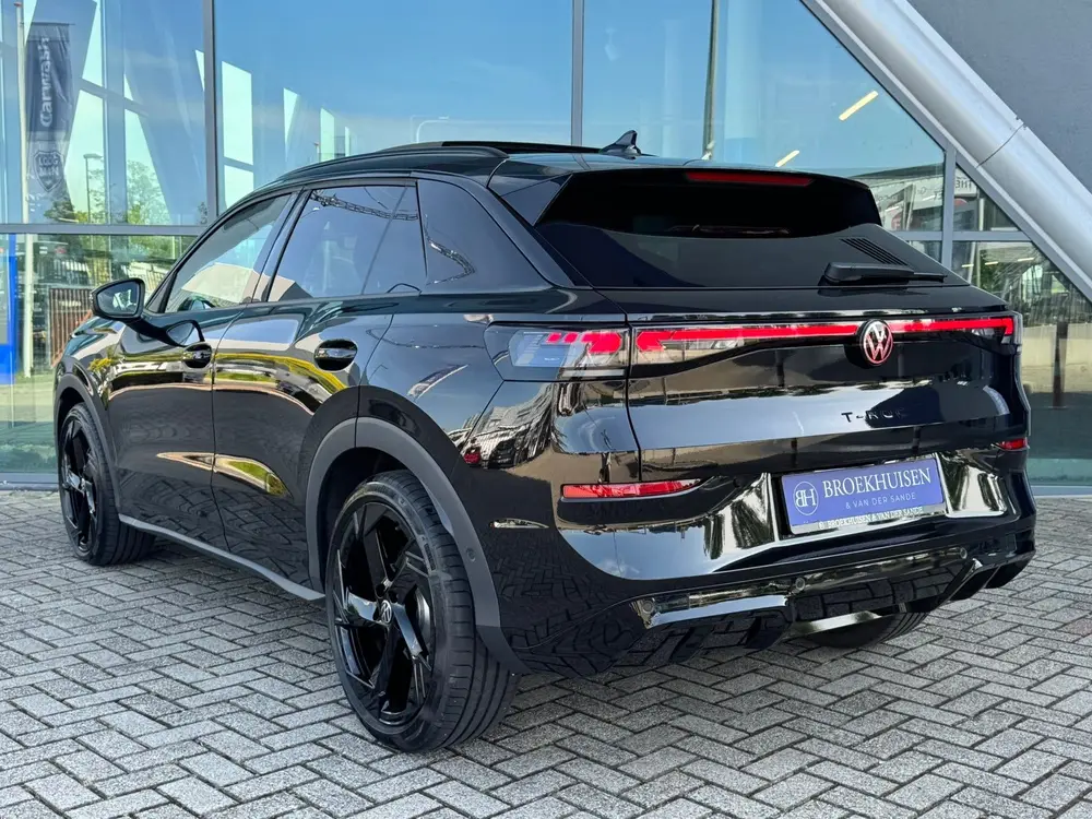 Volkswagen T-Roc 1.5 eTsi R-Line First Edition Black style H uit 2026, foto 4