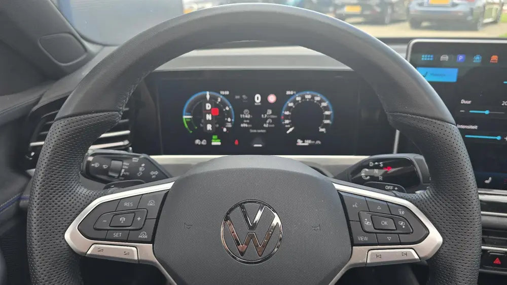 Volkswagen Passat Variant 1.5 eHybrid R-Line Edition |NAP|Pa uit 2024, foto 6