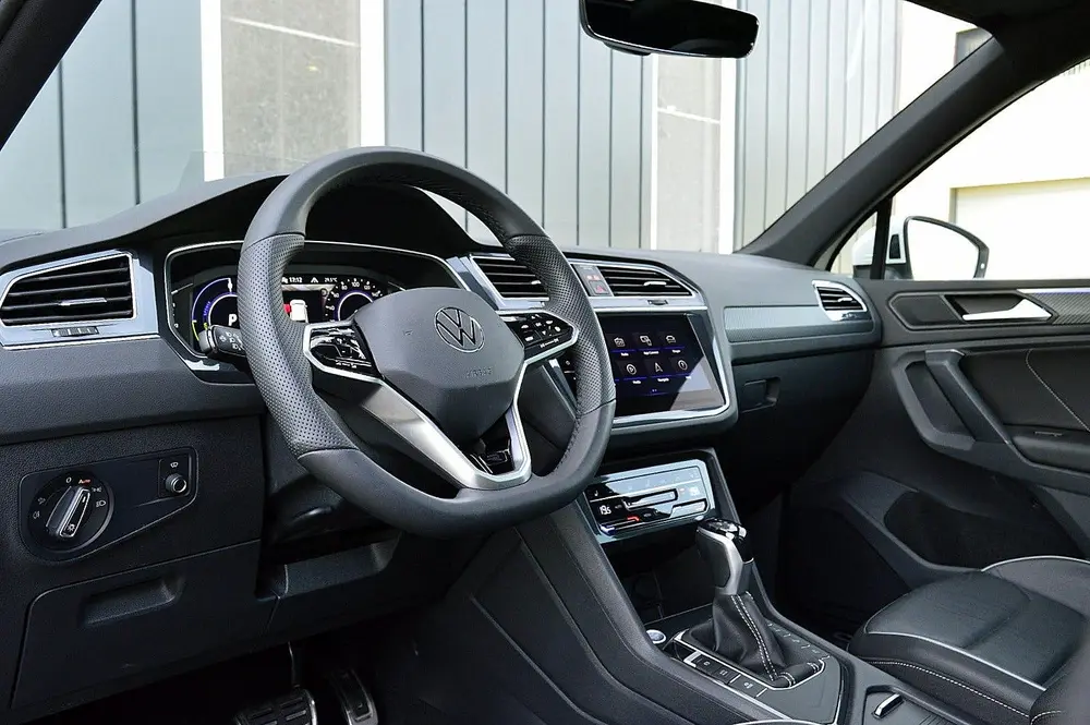 Volkswagen Tiguan 1.4 TSI eHybrid R-Line Business+ SOH 88% R uit 2022, foto 15