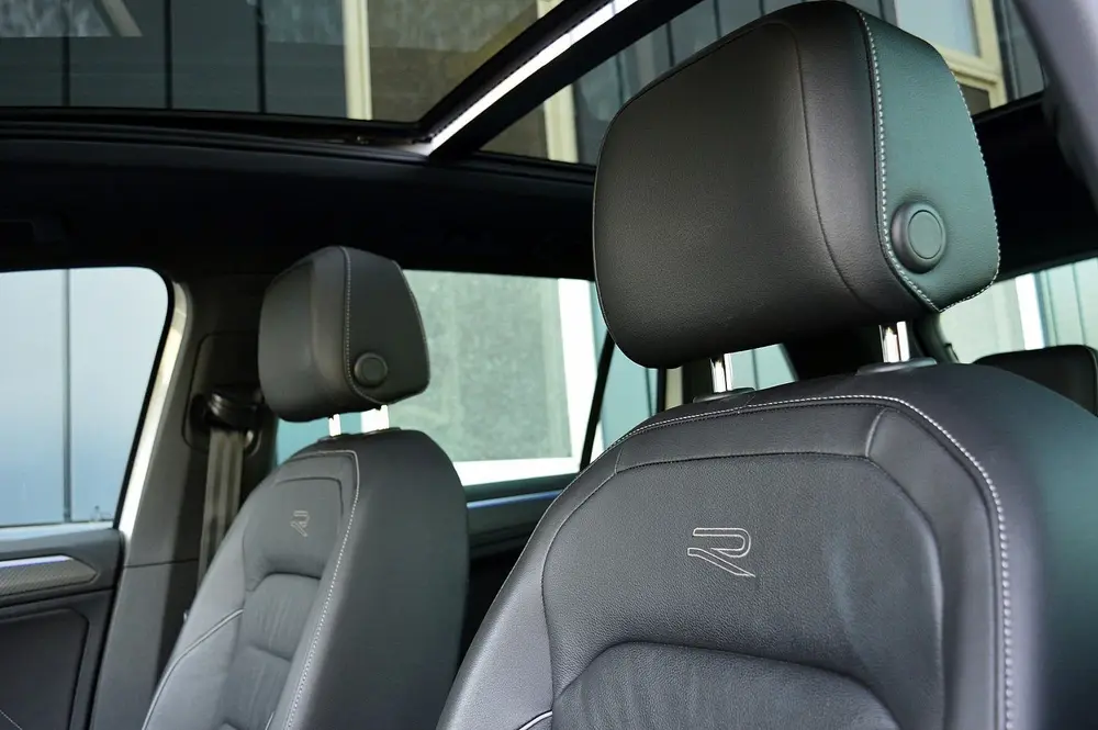 Volkswagen Tiguan 1.4 TSI eHybrid R-Line Business+ SOH 88% R uit 2022, foto 19