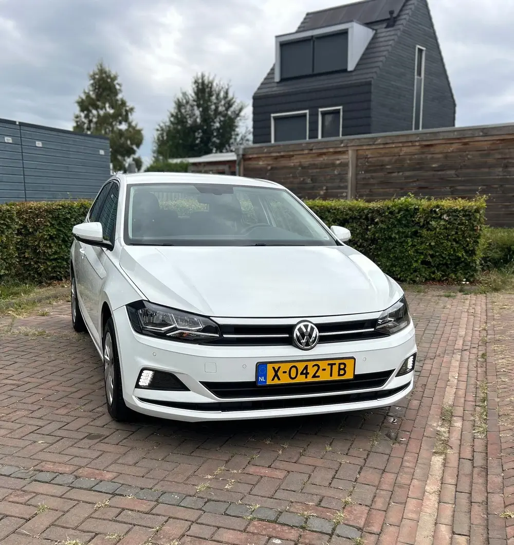 Volkswagen Polo 1.0 MPI 80pk 2019 Wit uit 2019, foto 2