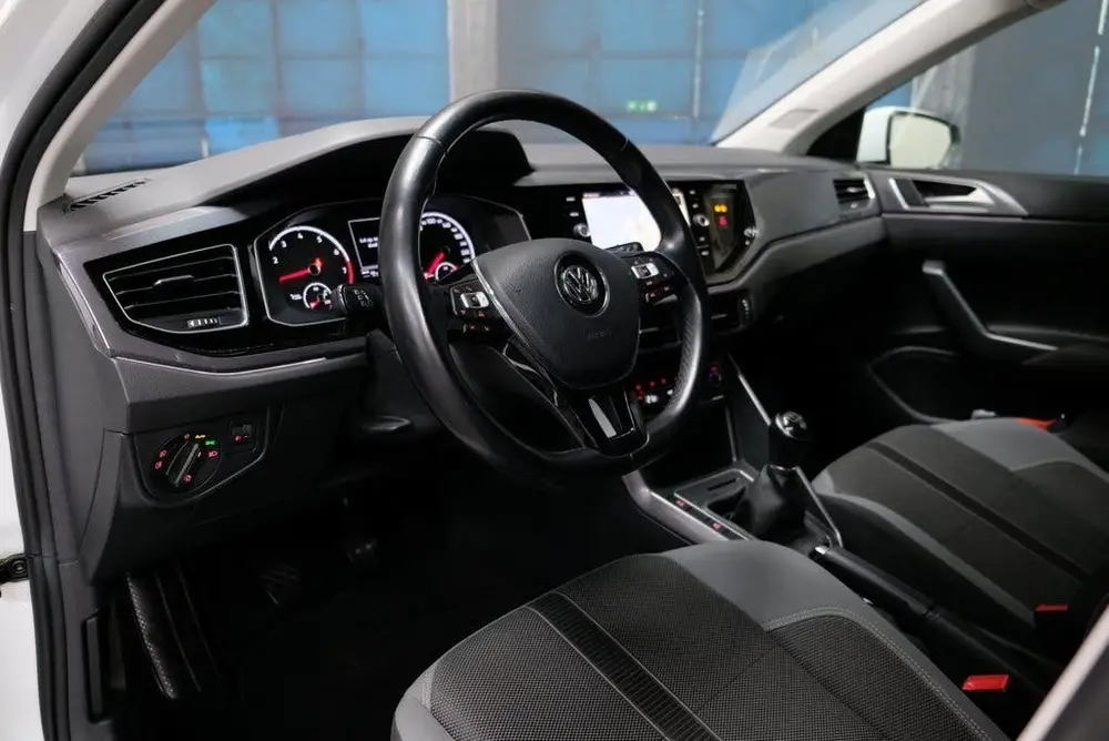Volkswagen Polo 1.0 TSI Highline - Cruise - PDC - Nav - LMV uit 2020, foto 8