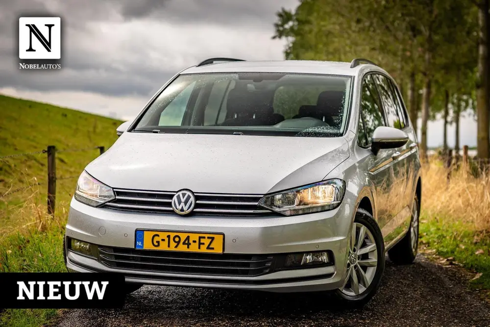 Volkswagen Touran 1.6 TDI SCR Comfortline 7p |Nap |Camera uit 2019