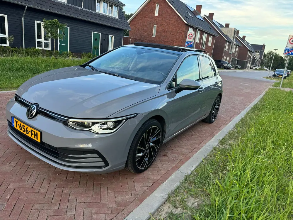 Volkswagen Golf 2.0 TDI 115pk 2020 Grijs uit 2020, foto 2