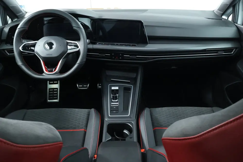 Volkswagen Golf 2.0 TSI GTI CLUBSPORT |PANO|CAMERA|CARPLAY|I uit 2022, foto 9