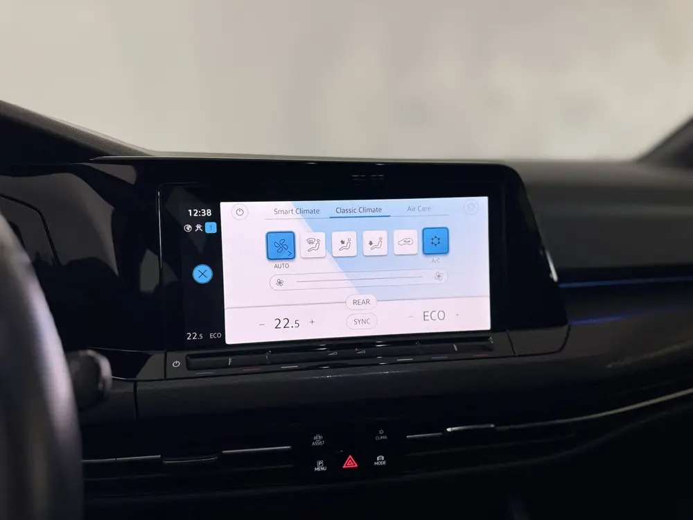 Volkswagen Golf 1.4 eHybrid GTE / Virtual / Carplay / PDC uit 2021, foto 19