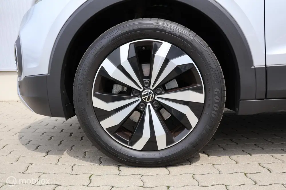 Volkswagen T-Cross 1.0 TSI Style I Camera I Trekhaak I Navig uit 2019, foto 19