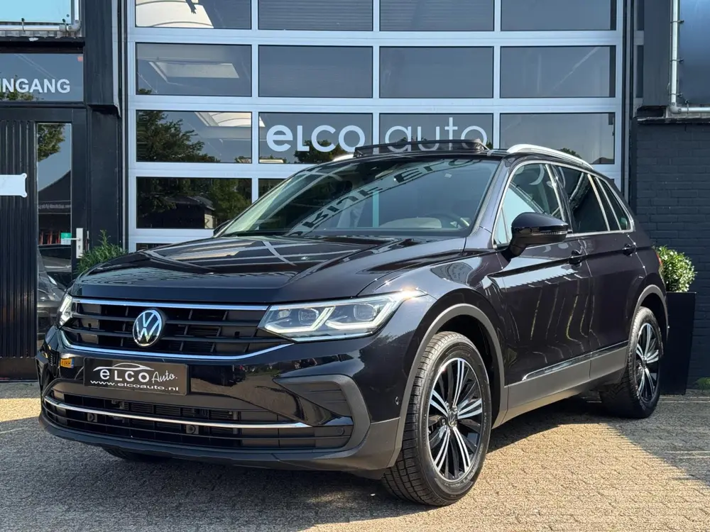 Volkswagen Tiguan 1.5 TSI Life Business / Pano / IQ Light / uit 2020