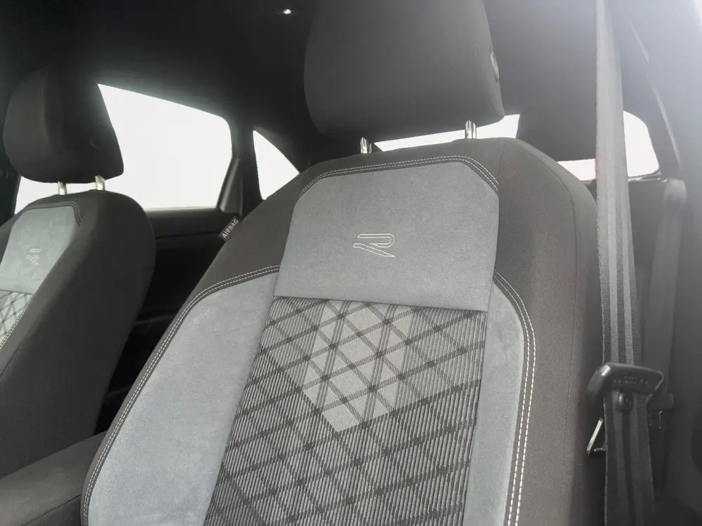 Volkswagen Taigo 1.0 TSI R-Line | Automaat | Camera | Climat uit 2025, foto 13