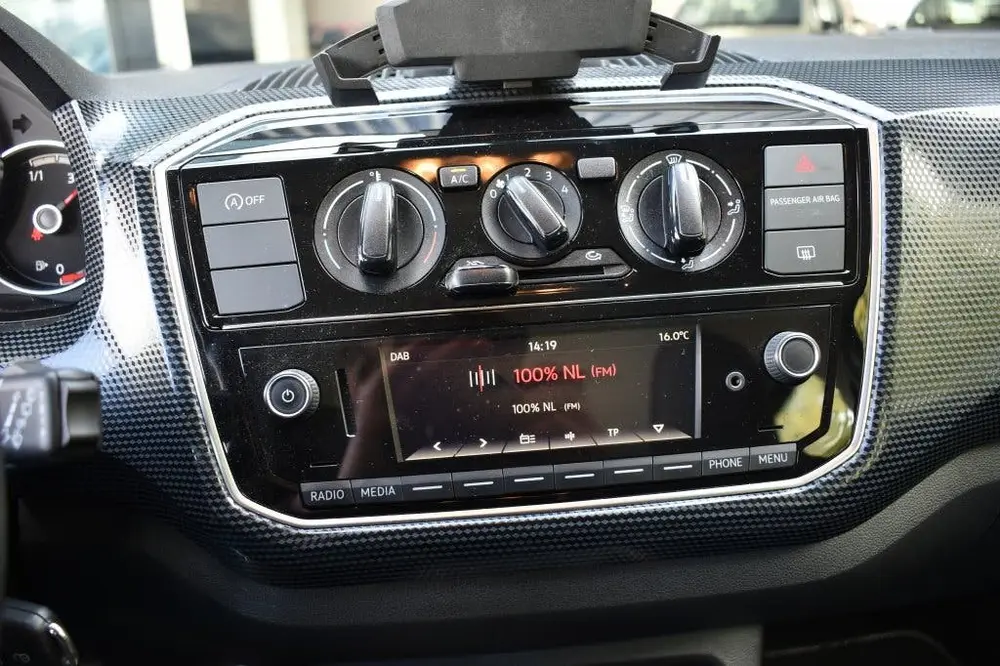 Volkswagen Up! 1.0 BMT move up! AIRCO ELEK RAMEN DAB+ uit 2020, foto 13