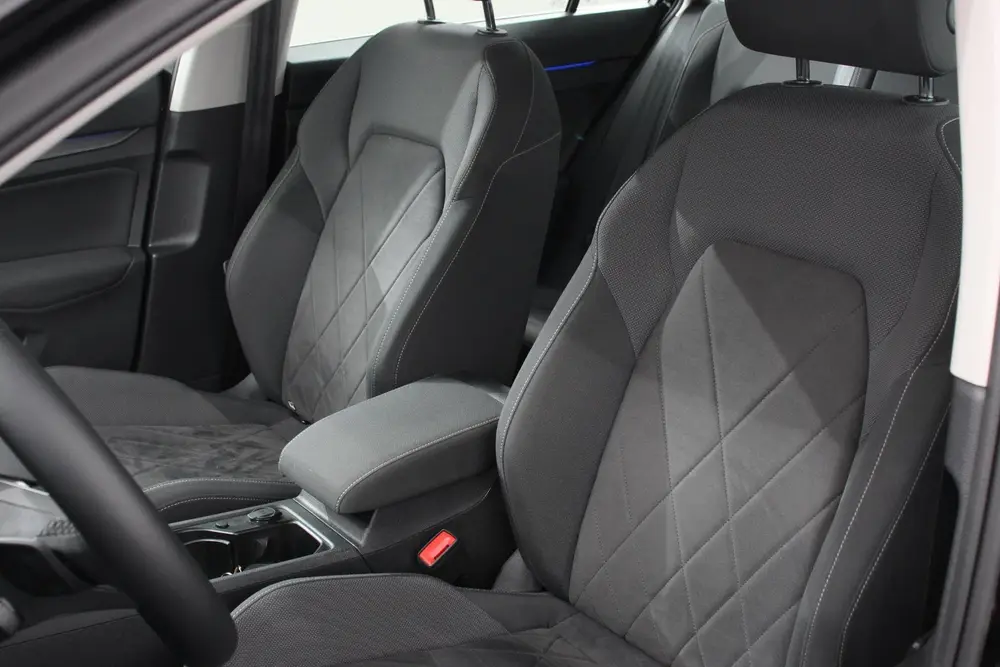 Volkswagen Golf Variant 1.5 eTSI 150pk DSG Style Navigatie A uit 2021, foto 12