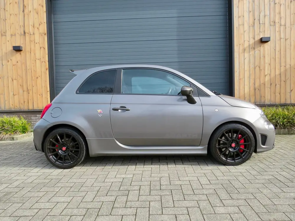 Abarth 500 1.4 595 70th Anniversary*Akra *Pano* 210 pK vol uit 2020, foto 10