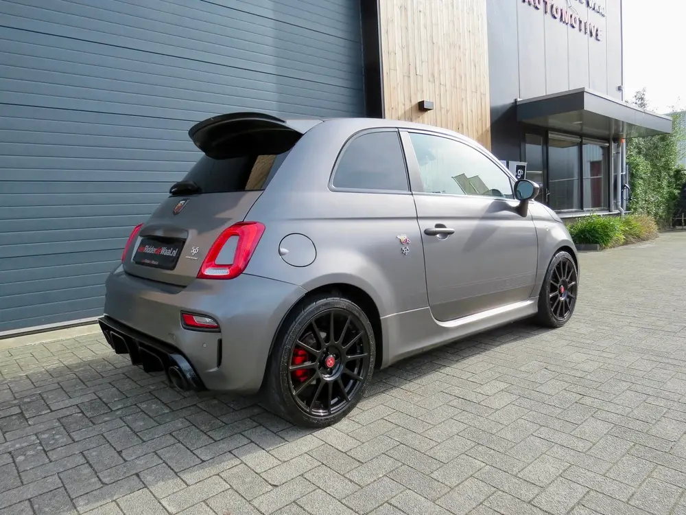 Abarth 500 1.4 595 70th Anniversary*Akra *Pano* 210 pK vol uit 2020, foto 9