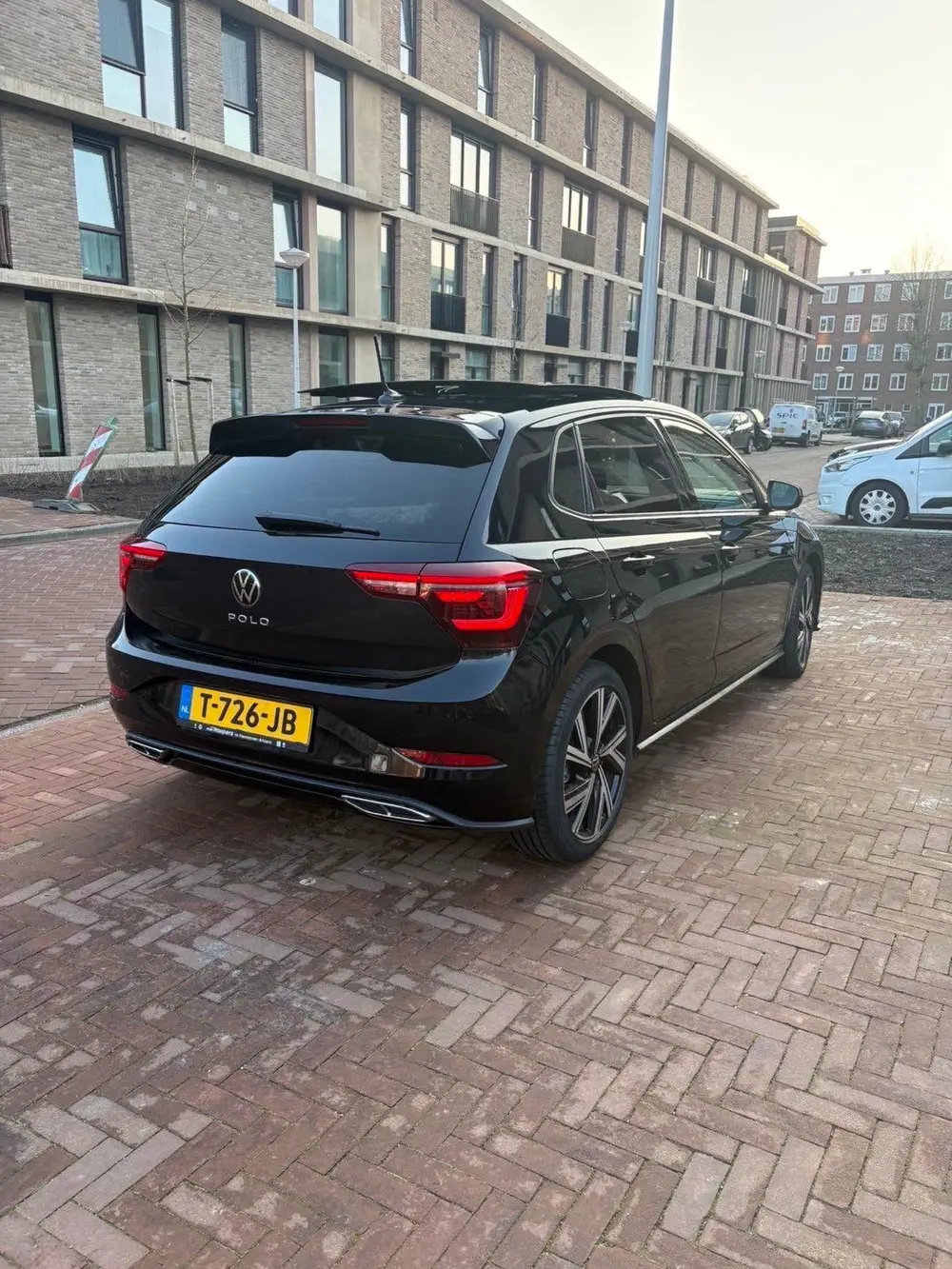Volkswagen Polo 1.0 TSI 110pk Dsg-7 2022 Zwart uit 2022, foto 17