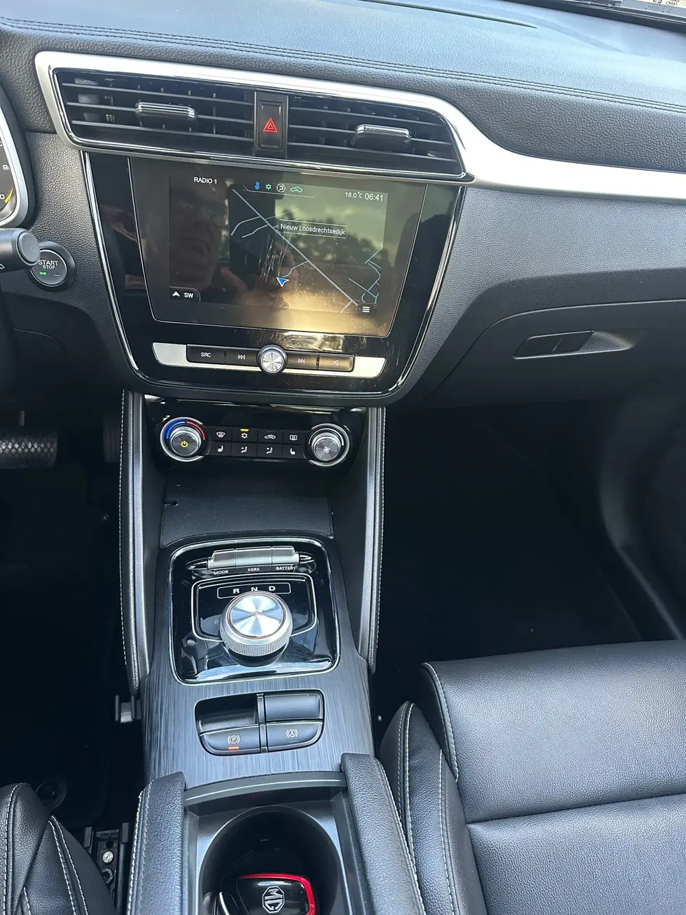 MG ZS EV Luxury 45 kWh , leer , navigatie , camera , pano uit 2021, foto 13