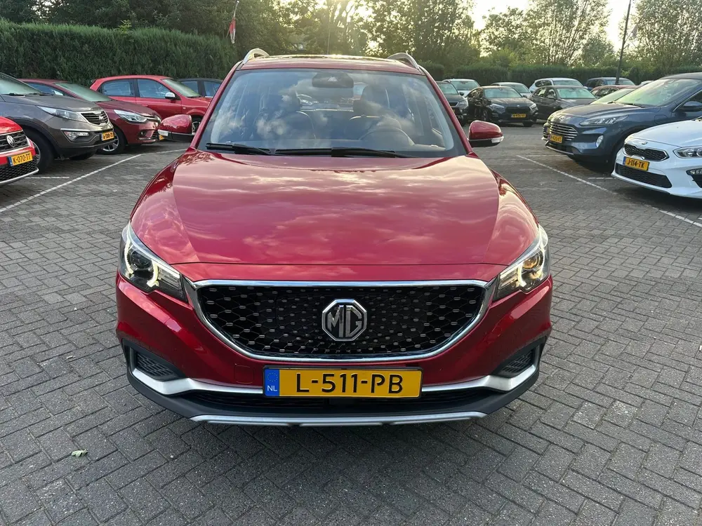 MG ZS EV Luxury 45 kWh , leer , navigatie , camera , pano uit 2021, foto 19