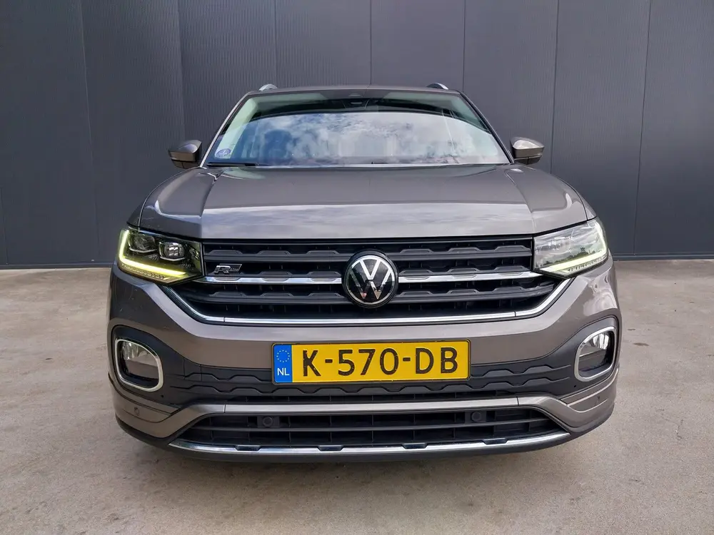 Volkswagen T-Cross 1.5 TSI 150 PK AUTOMAAT Business R LINE 1 uit 2020, foto 19