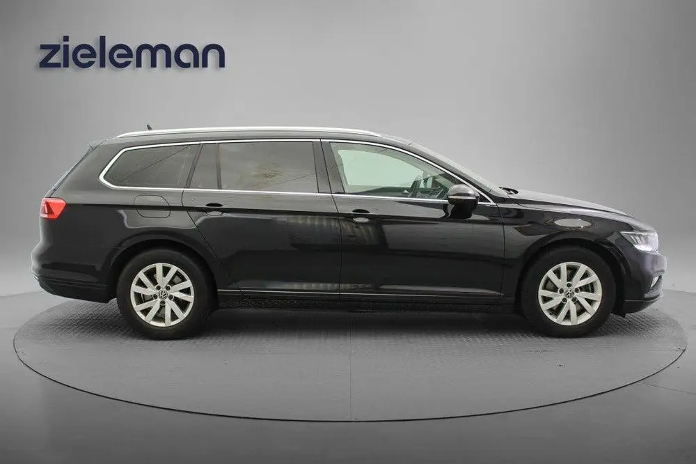 Volkswagen Passat Variant 2.0 TDI Business Automaat - Digita uit 2023, foto 15