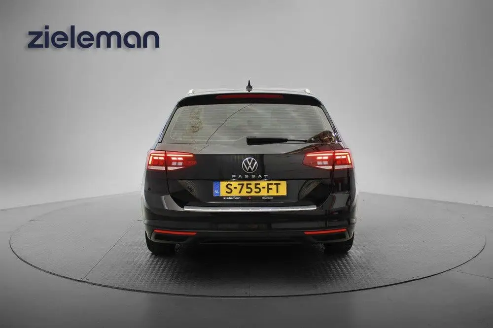 Volkswagen Passat Variant 2.0 TDI Business Automaat - Digita uit 2023, foto 17