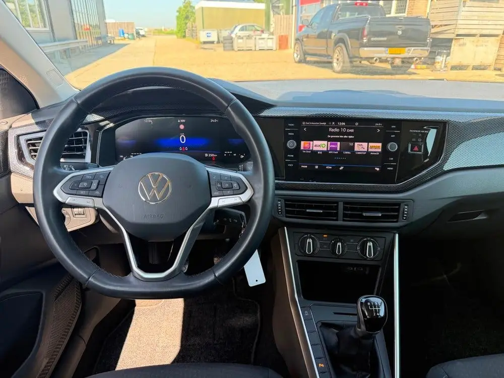 Volkswagen POLO 1.0 TSI Life uit 2023, foto 10