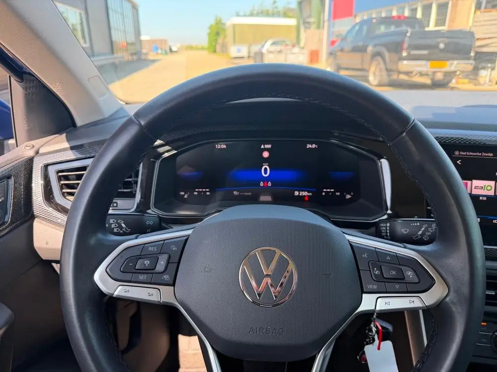 Volkswagen POLO 1.0 TSI Life uit 2023, foto 9