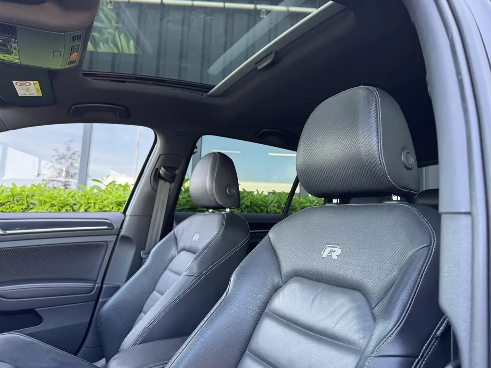 Volkswagen Golf 7,5 R Performance 2.0 TSI 301pk 4Motion DSG uit 2019, foto 16
