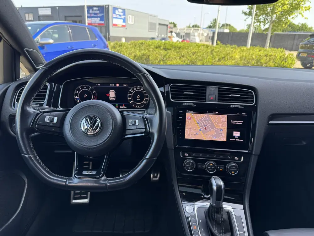 Volkswagen Golf 7,5 R Performance 2.0 TSI 301pk 4Motion DSG uit 2019, foto 17