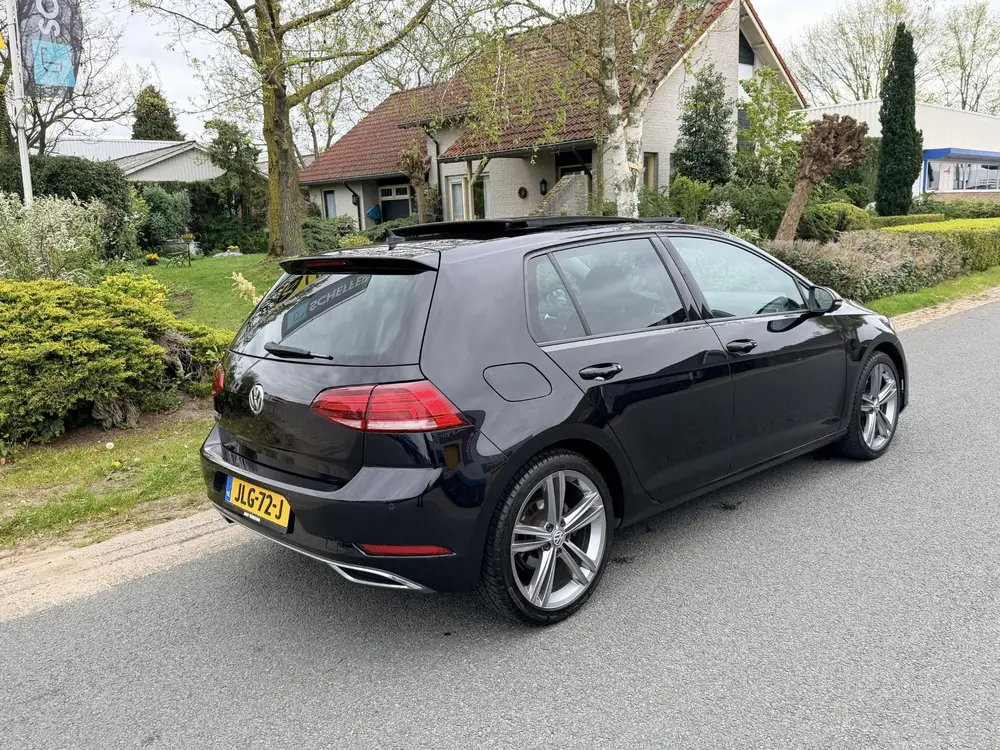 Volkswagen Golf 1.5 TSI DSG 150PK R-Line•Pano•Navi•Cam uit 2020, foto 10