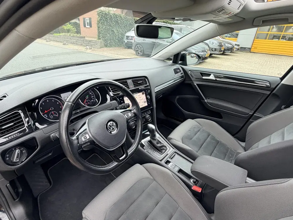 Volkswagen Golf 1.5 TSI DSG 150PK R-Line•Pano•Navi•Cam uit 2020, foto 13