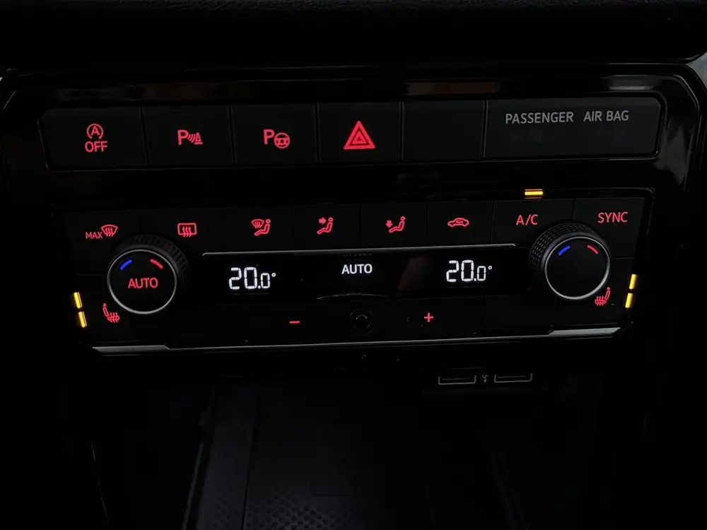Volkswagen T-Cross 1.0 TSI R-Line | Virtual Cockpit | Naviga uit 2019, foto 11