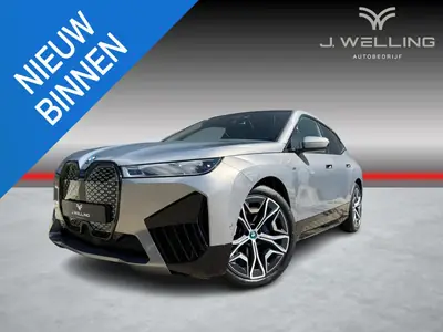 BMW IX M60 Excellence Sky/Massage/Softclose/Trekhaak uit 2023