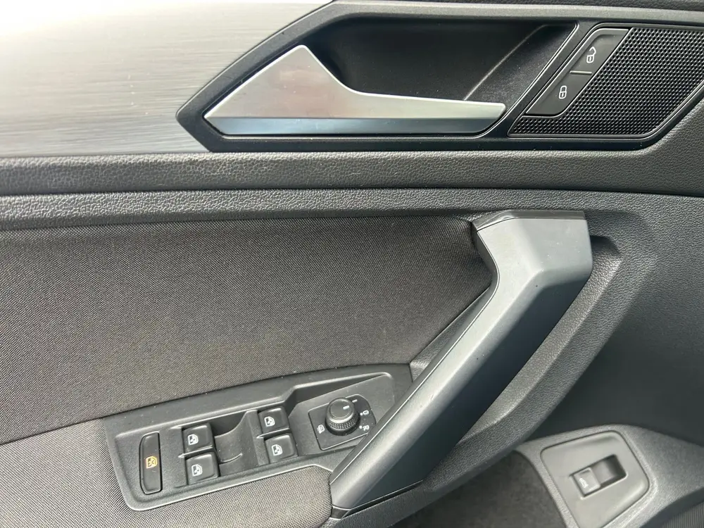 Volkswagen Tiguan 1.5 TSI Comfortline Business Navi/Carplay/ uit 2019, foto 11