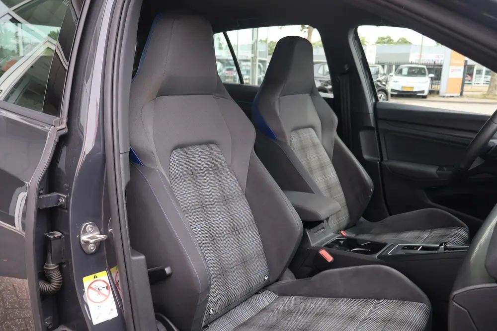 Volkswagen Golf 1.4 eHybrid GTE 204pk DSG I Navi I ACC I Sto uit 2021, foto 5