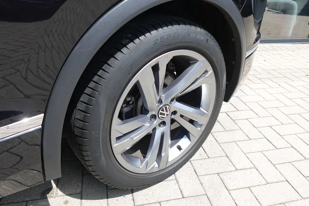 Volkswagen Tiguan 1.5 TSI R-Line PANO KEYLESS VOL' uit 2021, foto 16