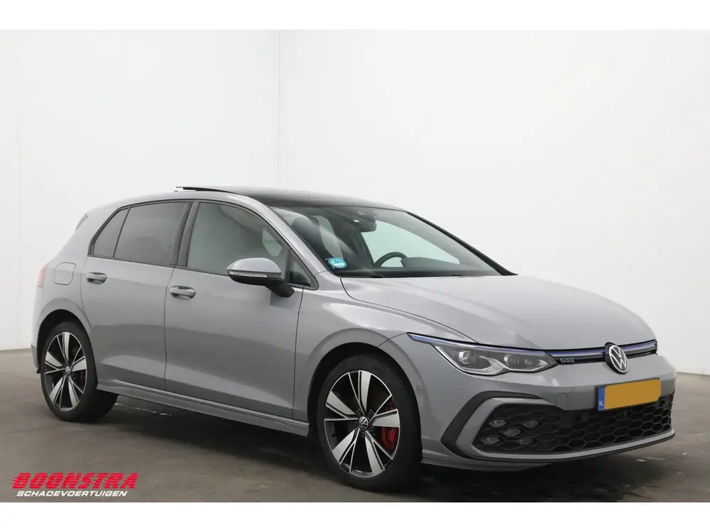 Volkswagen Golf 1.4 eHybrid GTE Pano LED ACC Virtual Camera uit 2021, foto 2