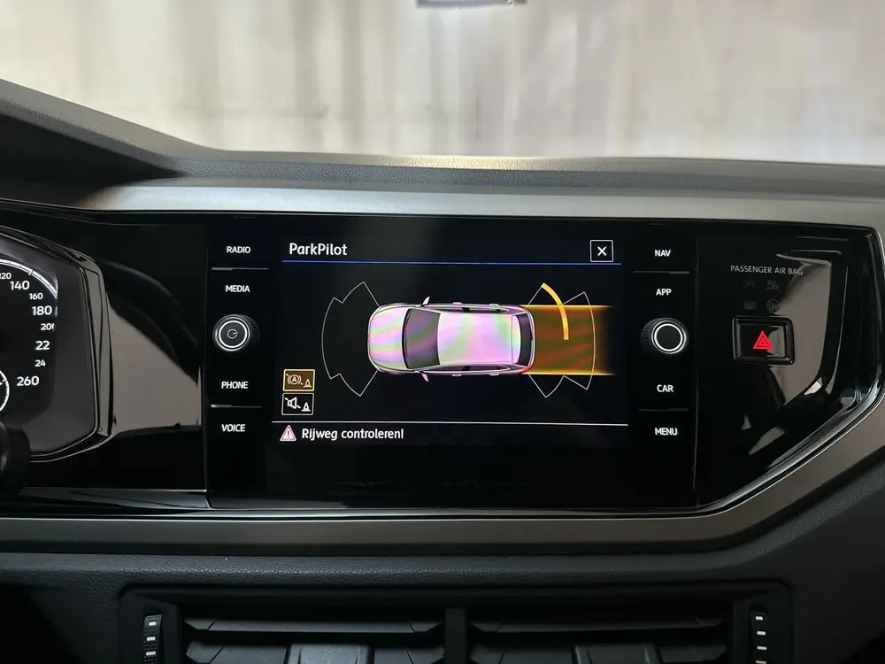 Volkswagen Polo 1.0 TSI Comfortline Business Parkeersensoren uit 2021, foto 11