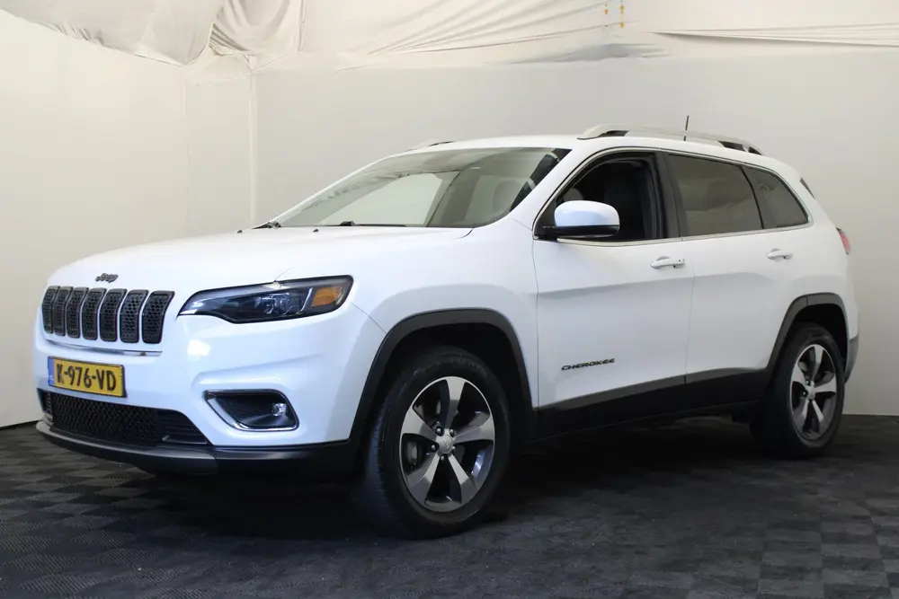 Jeep Cherokee 3.2 V6 Limited AWD |Stoel/stuur verw.|Camera| uit 2019