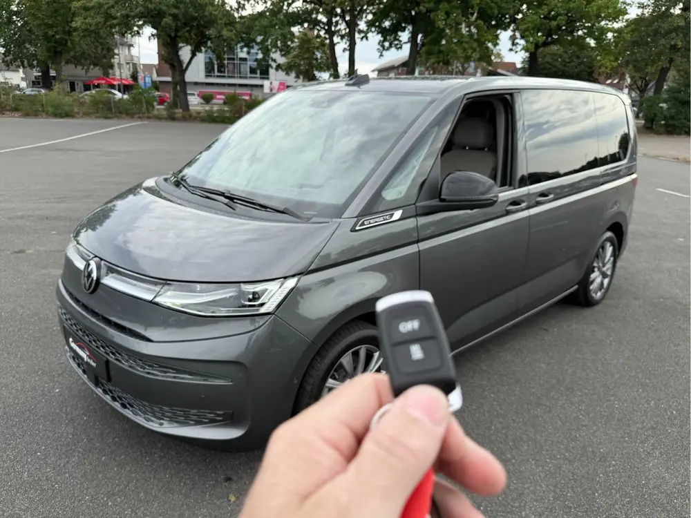 Volkswagen Multivan 1.4 eHybrid 218pk 7-Pers Energetic Pano uit 2021, foto 19