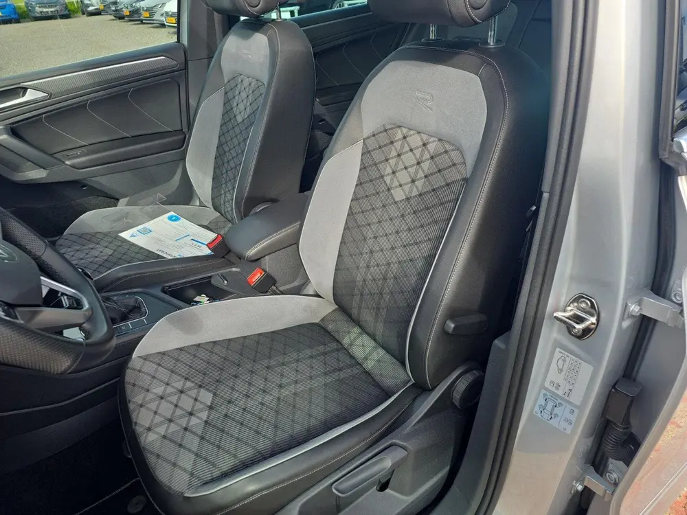 Volkswagen Tiguan 1.4 TSI eHybrid R-Line Business+ | PHEV | uit 2022, foto 5