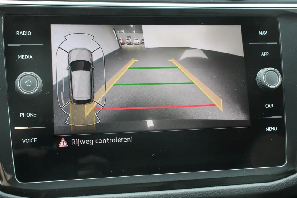 Volkswagen Tiguan 1.5 TSI DSG Active Navigatie Climate Contr uit 2022, foto 2