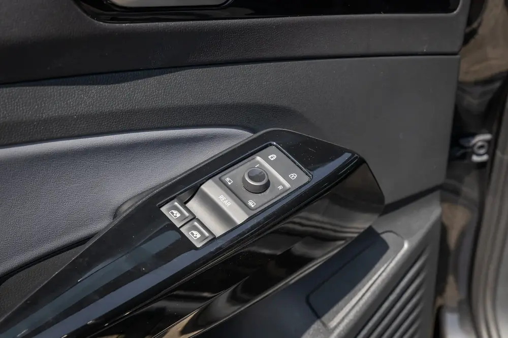 Volkswagen ID.4 Pro 77 kWh soh96,5% adaptive crui uit 2022, foto 11