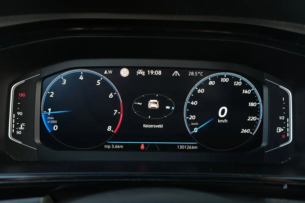 Volkswagen T-Roc 1.5 TSI R-Line Black Pack Pano Navi Acc Led uit 2022, foto 15