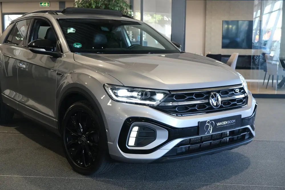 Volkswagen T-Roc 1.5 TSI R-Line Black Pack Pano Navi Acc Led uit 2022, foto 17