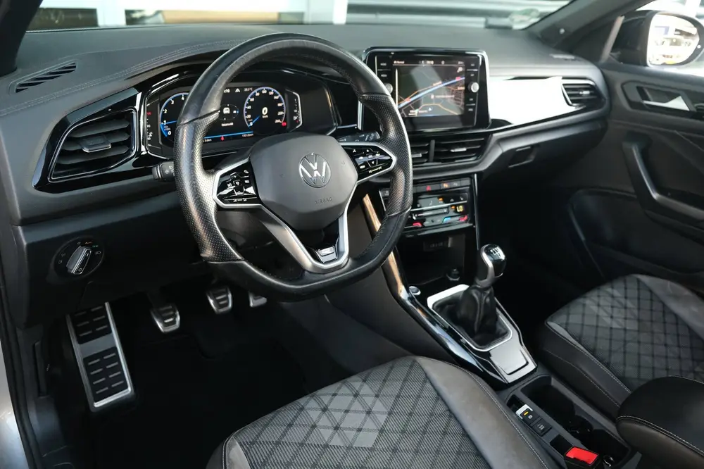 Volkswagen T-Roc 1.5 TSI R-Line Black Pack Pano Navi Acc Led uit 2022, foto 3